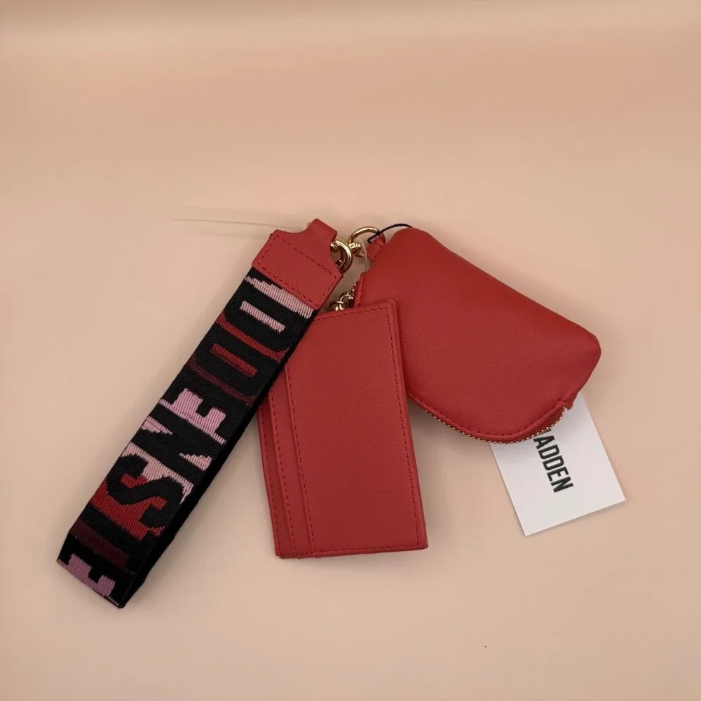 Steve Madden Barisa‎ Red Pouch with Wristlet Card Holder Set New